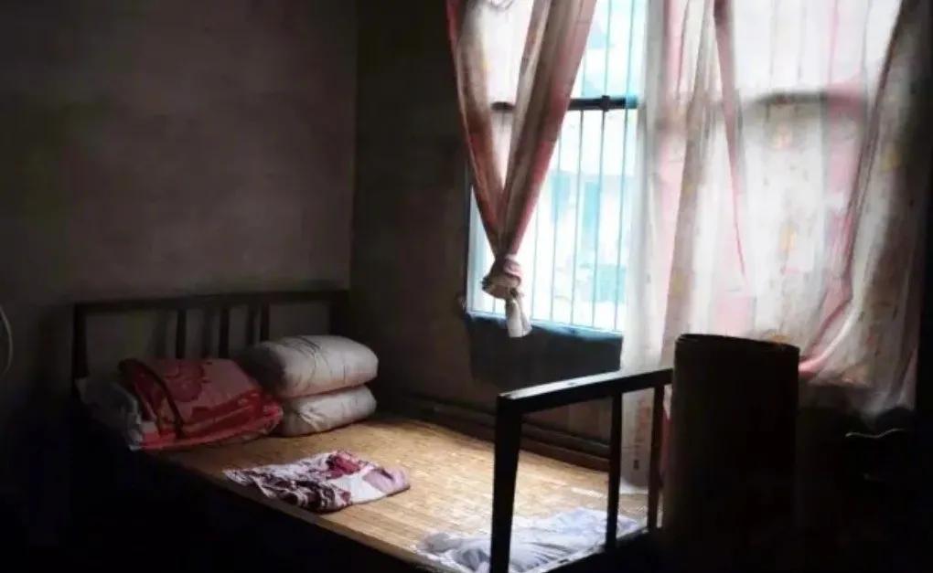 奥运举重冠军谌利军老婆_奥运老婆举重冠军谌利军照片_奥运举重谌利军回放