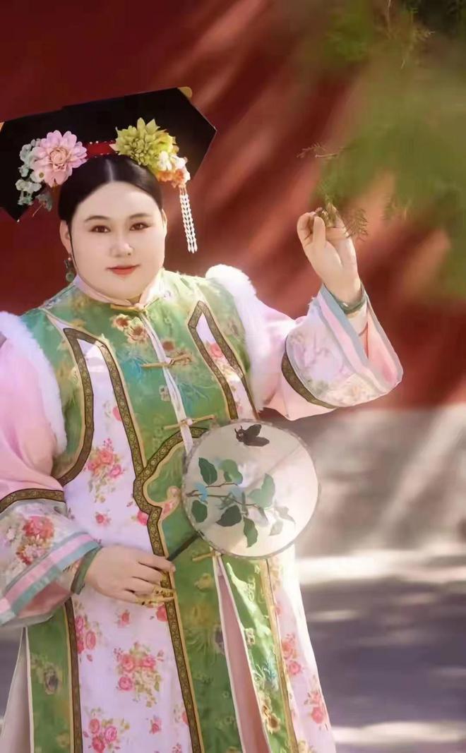 中国举重女运动员冠军_举重女冠军身高_中国举重女冠军视频