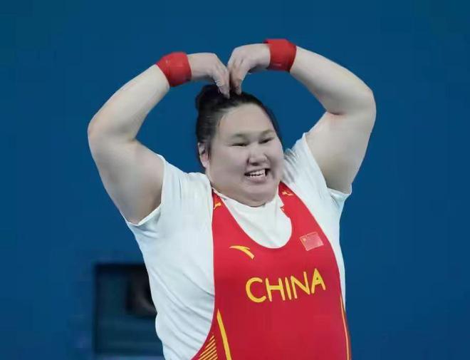 举重女冠军身高_中国举重女运动员冠军_中国举重女冠军视频
