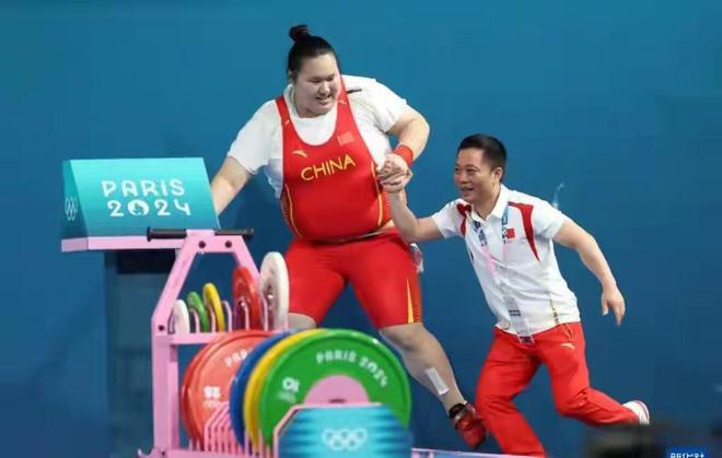中国举重女运动员冠军_中国举重女冠军视频_举重女冠军身高