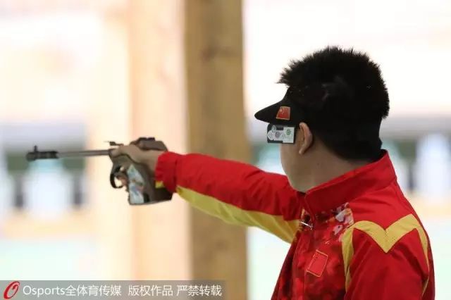 举重历史_举重历史前十_举重史上的奇迹