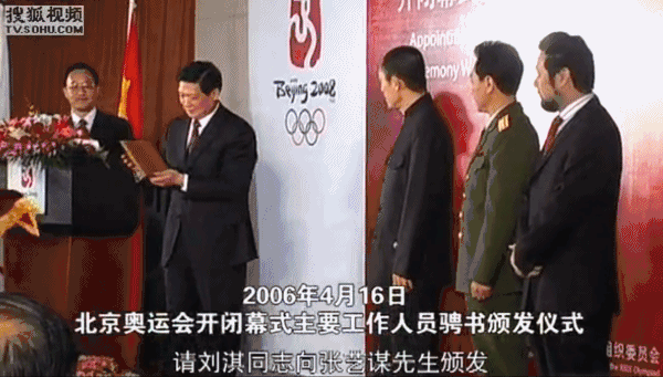 举重选手为了亡妻而战_举重亡妻_举重冠军手拿亡妻照片letting go